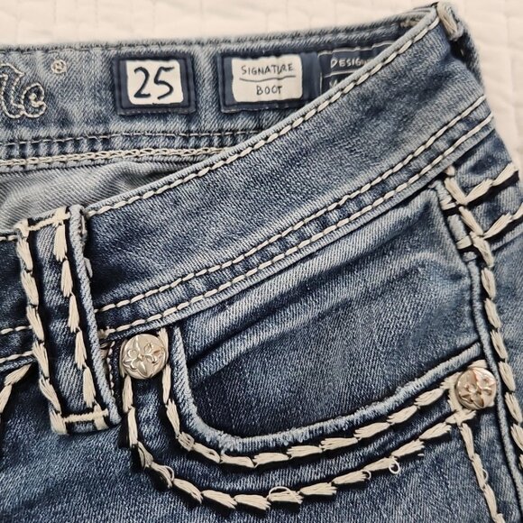 Miss Me Women’s Jeans Size 25 Signature Rise Boot Cut Denim Rhinestone Contrast - Picture 12 of 16